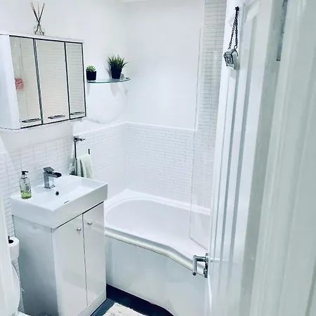 Private In Bs14 منزل للإقامة بريستول